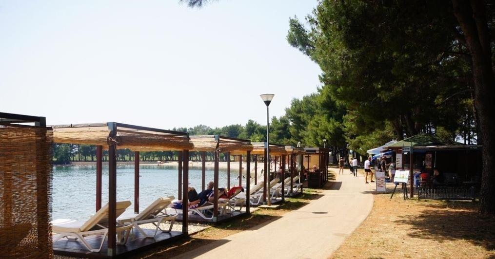 Apartman Tea Novigrad Istria Exterior foto